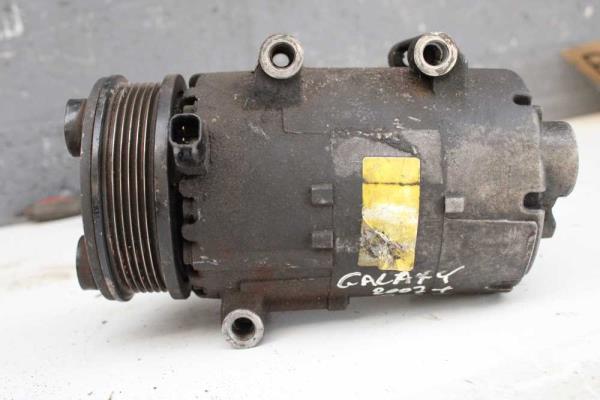 COMPRESSEUR DE CLIMATISATION FORD - Vue 2